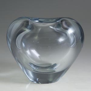 per lutken for holmegaard menuet heart shaped vase marked 19pl61 aqua color