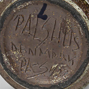 Round vase by Per LInneman Schmidt for Palshus ceramic  marks