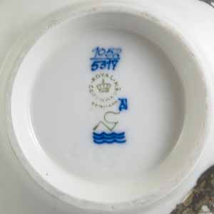 royal copenhagen diana series designed by nils thorsson bowl with a rabbit motif marks