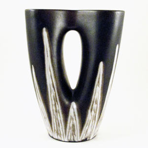 soholm bergundia divided vase